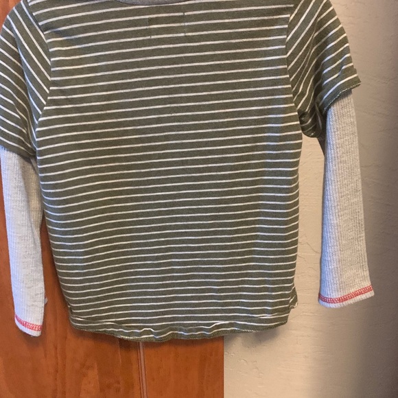 Mud Pie Boys 2t Christmas sHirt - Picture 2 of 5